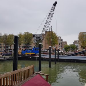 Houten palen vervangen voor staal