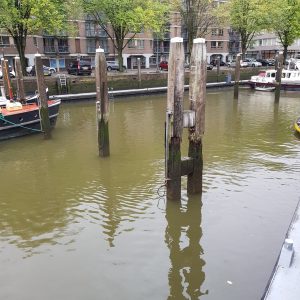 Houten palen vervangen voor staal